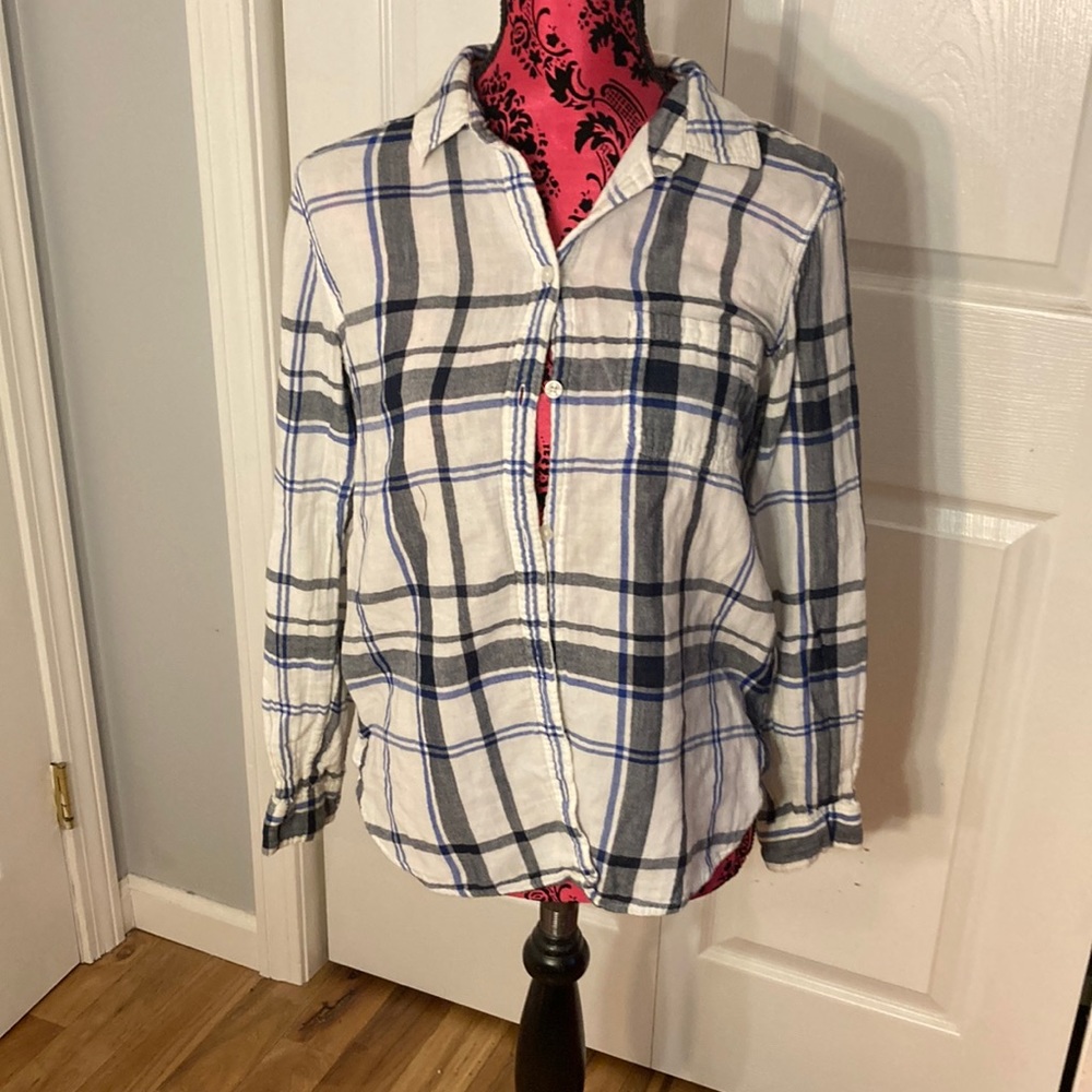 American Eagle Outfitters Flannels